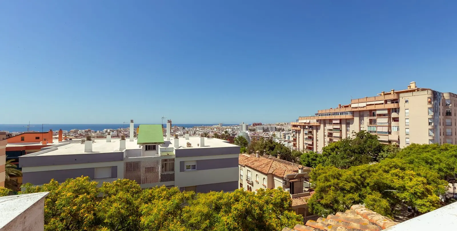 Sale of penthouse in Estepona 23