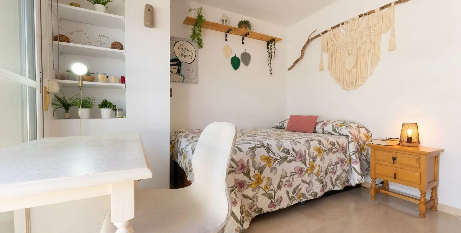 Sale of penthouse in Estepona 35