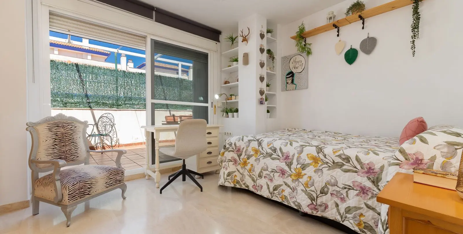 Sale of penthouse in Estepona 36