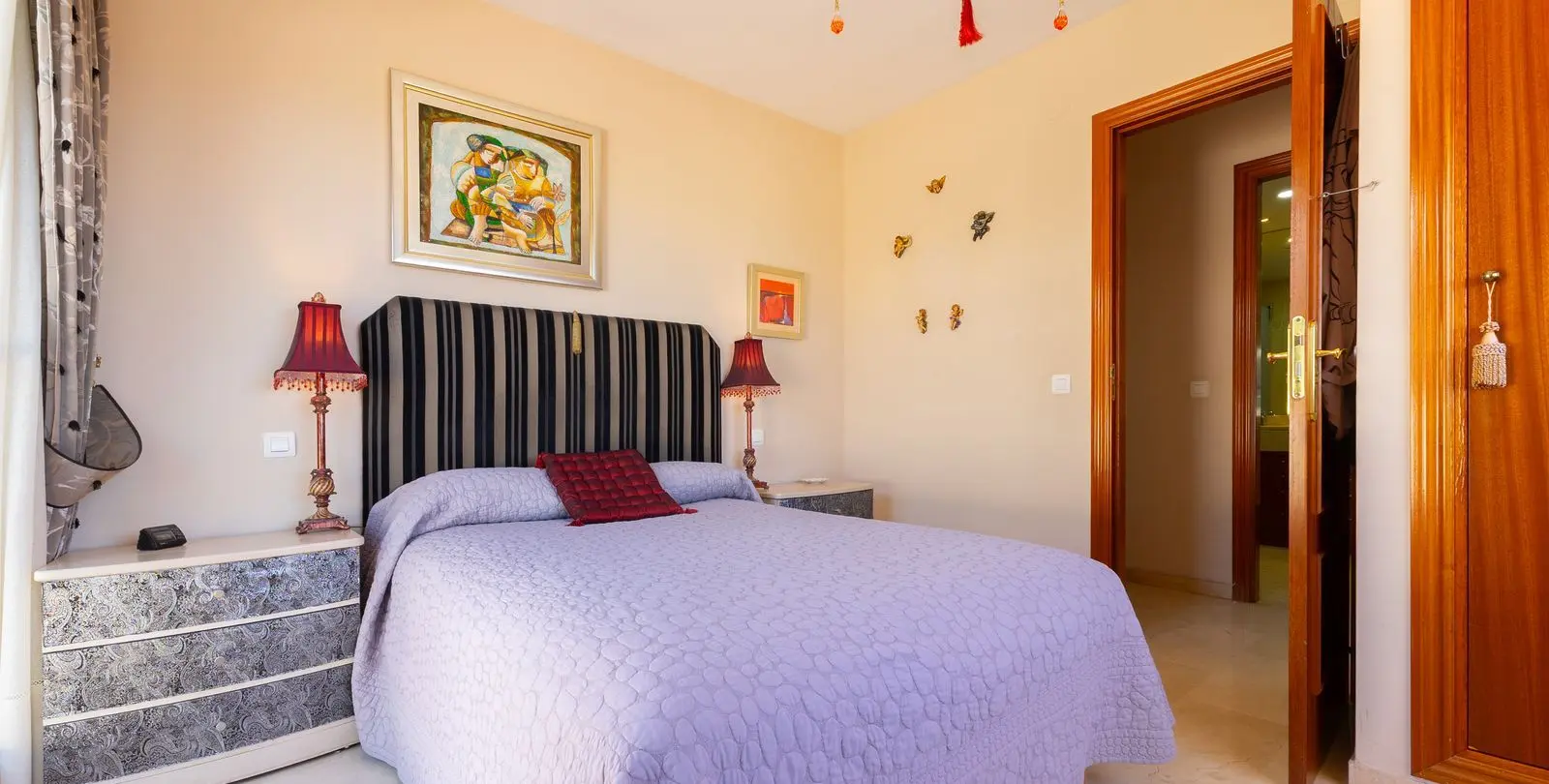 Sale of penthouse in Estepona 46
