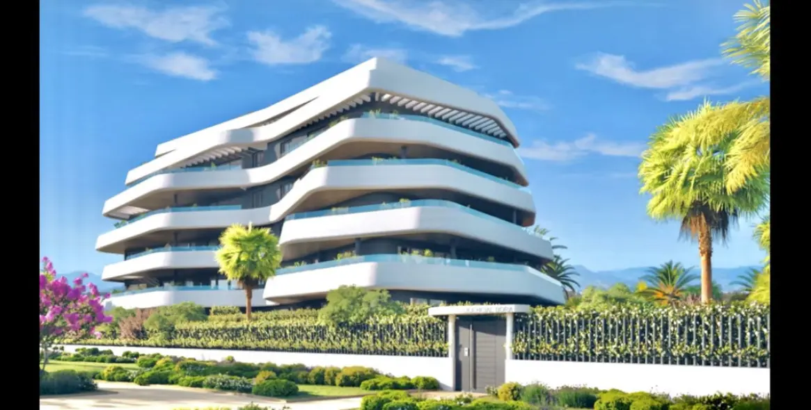 Venta de apartamento en planta media en Torremolinos 1