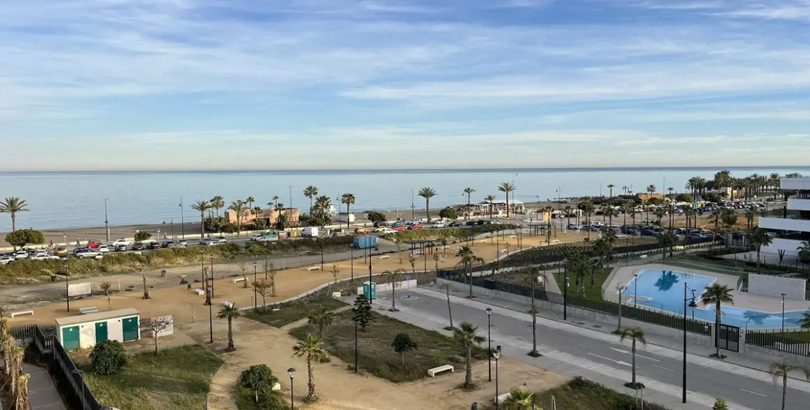 Venta de apartamento en planta media en Torremolinos 5