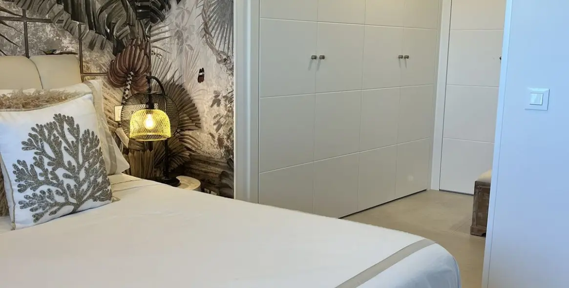 Venta de apartamento en planta media en Torremolinos 28