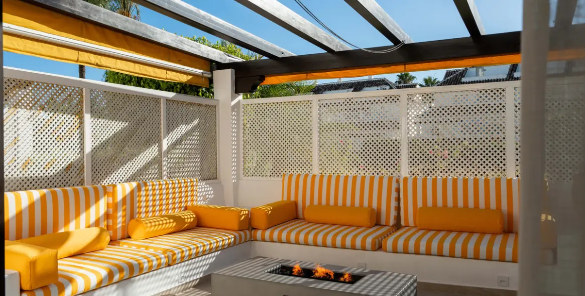Sale of middle floor apartment in Nueva Andalucía 2