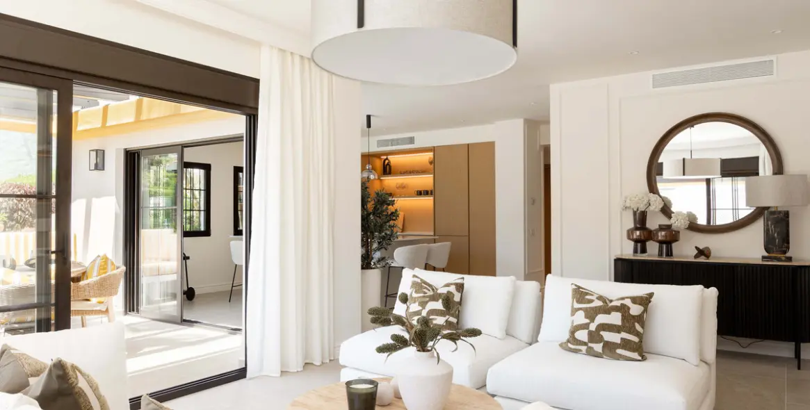 Sale of middle floor apartment in Nueva Andalucía 14