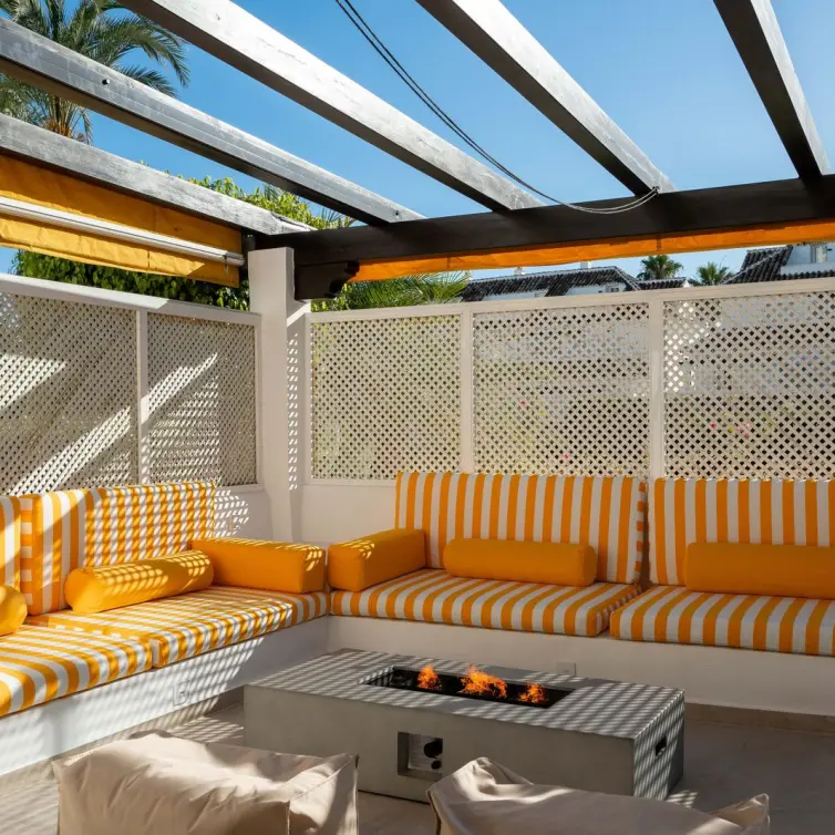 Sale of ground floor apartment in Nueva Andalucía