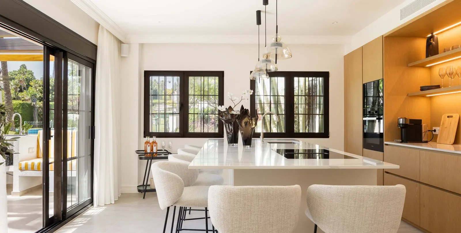 Sale of ground floor apartment in Nueva Andalucía 13