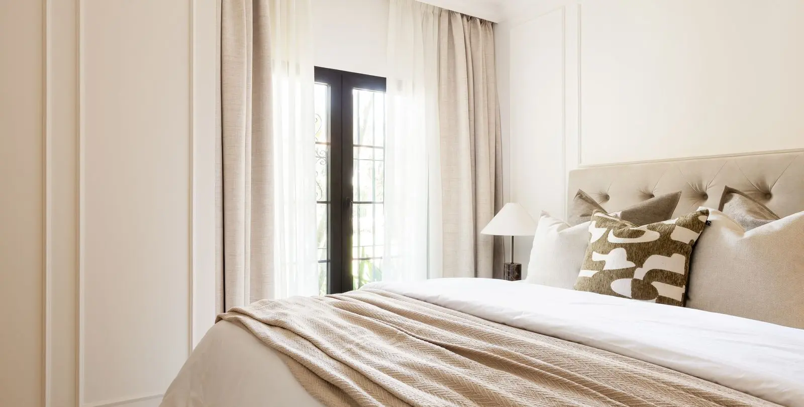 Sale of ground floor apartment in Nueva Andalucía 17