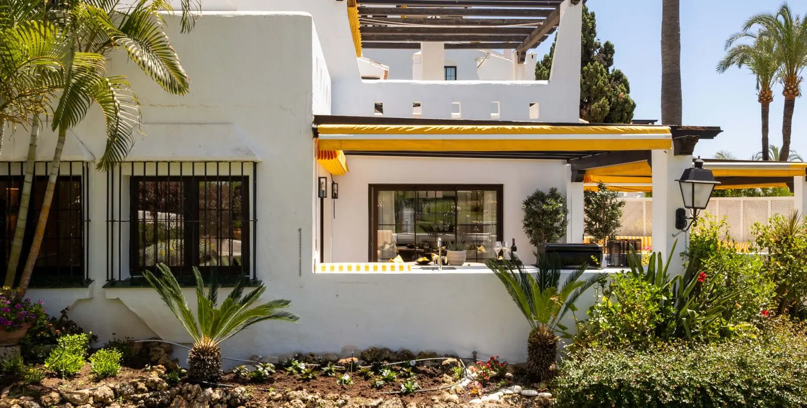 Sale of ground floor apartment in Nueva Andalucía 27