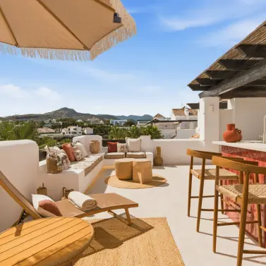Venta de ático dúplex en Benahavís