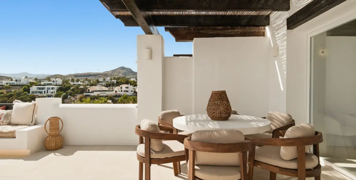 Venta de ático dúplex en Benahavís 3