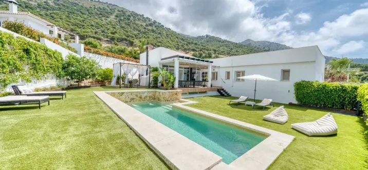 Venta de villa independiente en Mijas 0