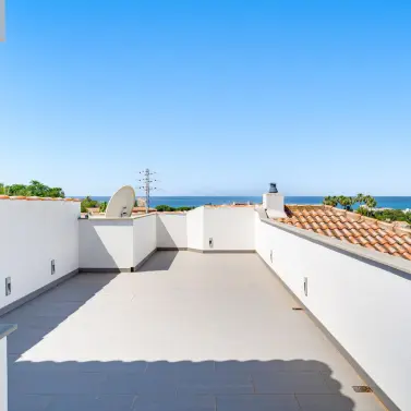 Venta de villa independiente en El Rosario