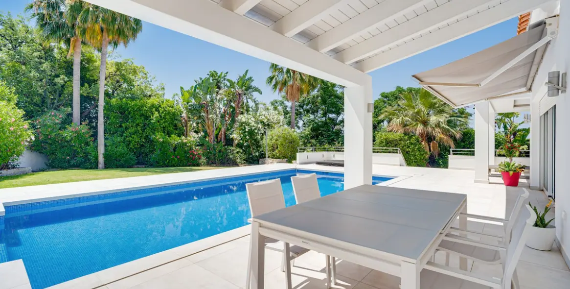 Venta de villa independiente en El Rosario 3