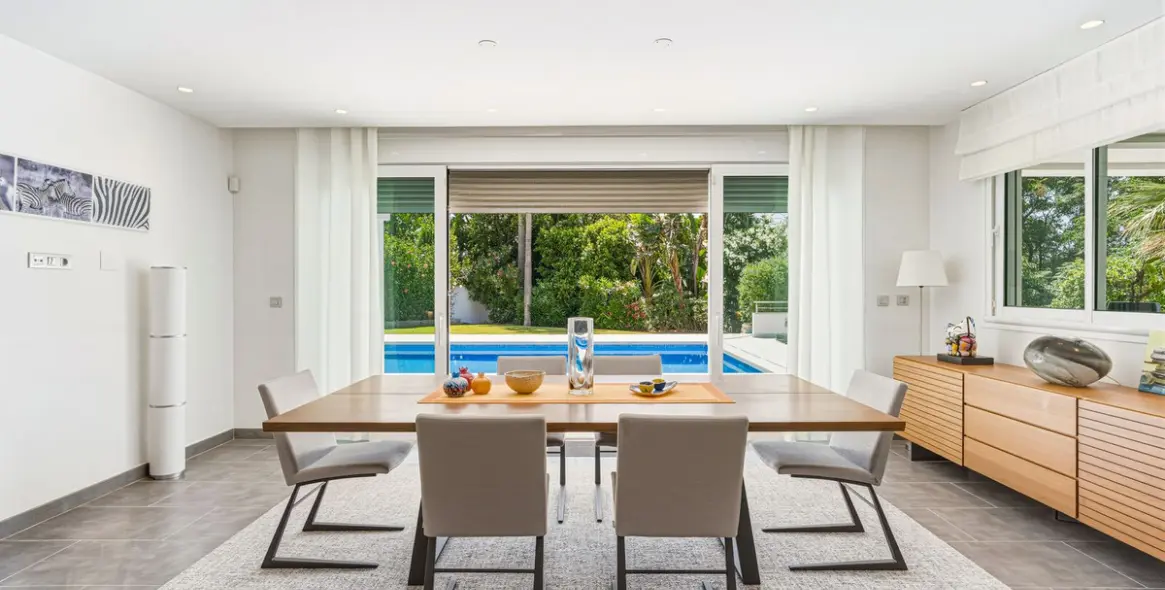 Venta de villa independiente en El Rosario 5