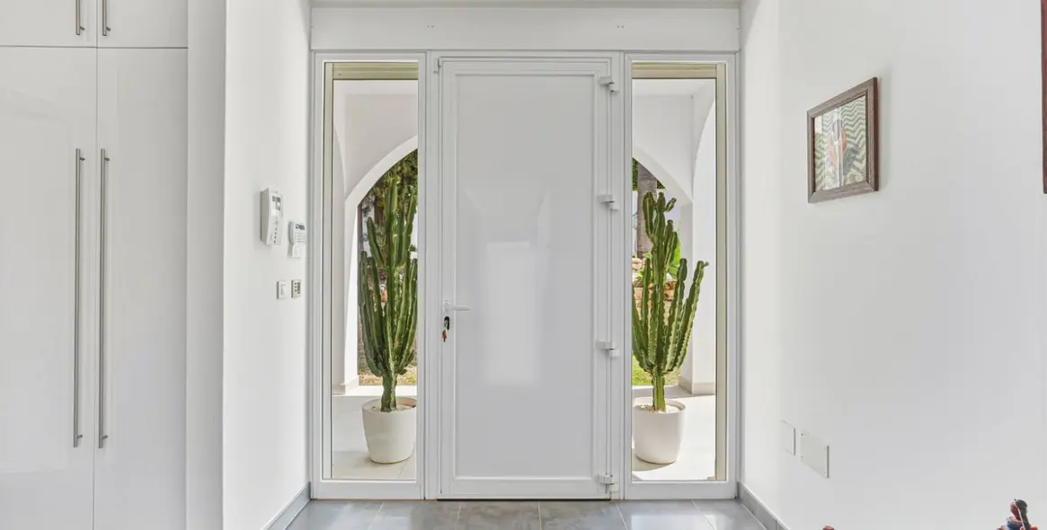 Venta de villa independiente en El Rosario 11