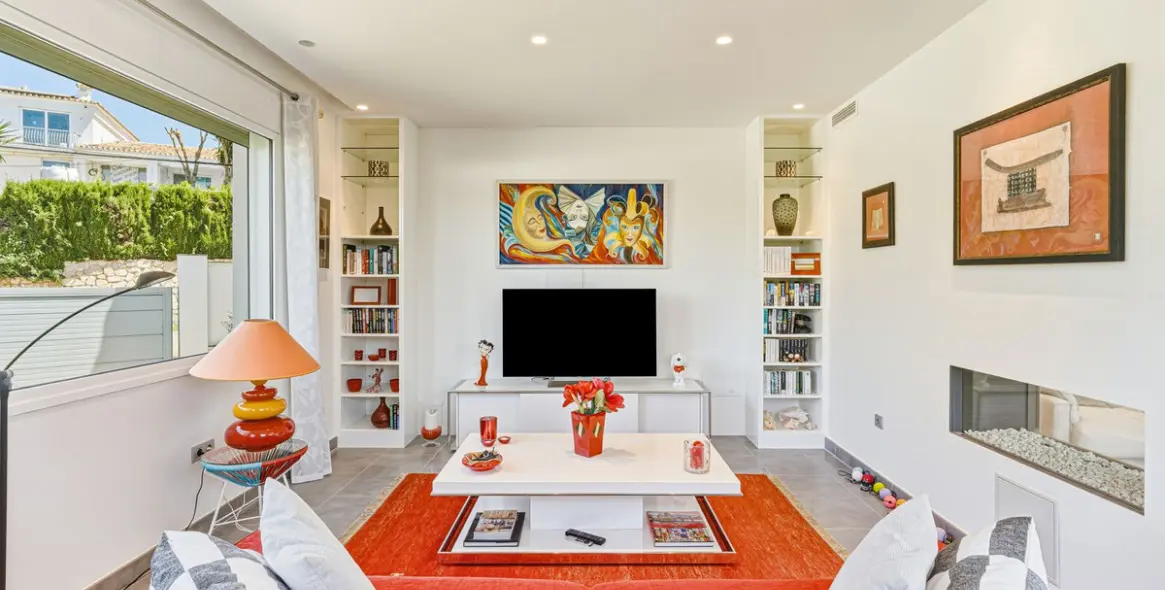 Venta de villa independiente en El Rosario 12