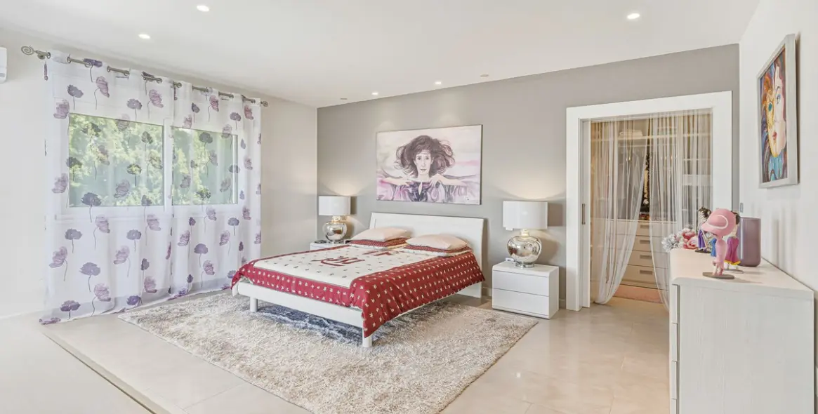 Venta de villa independiente en El Rosario 13