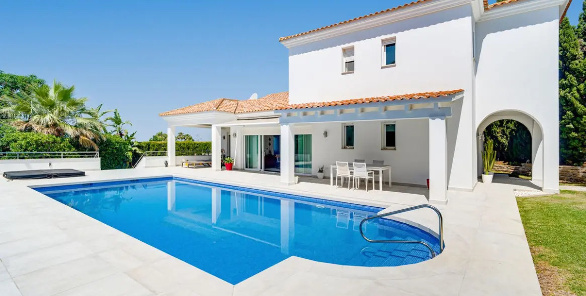 Venta de villa independiente en El Rosario 21
