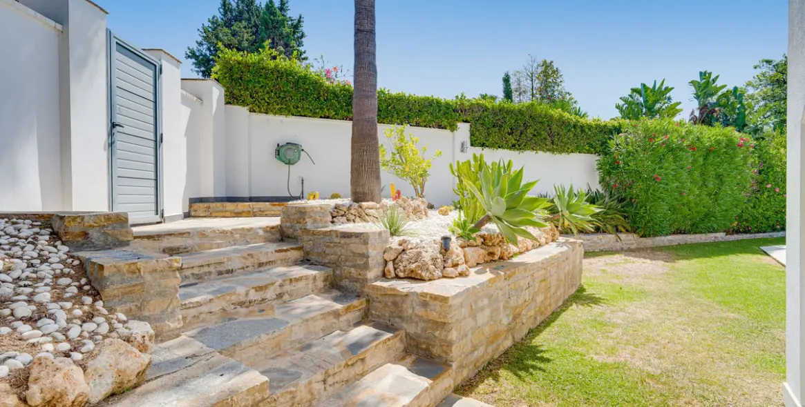 Venta de villa independiente en El Rosario 27