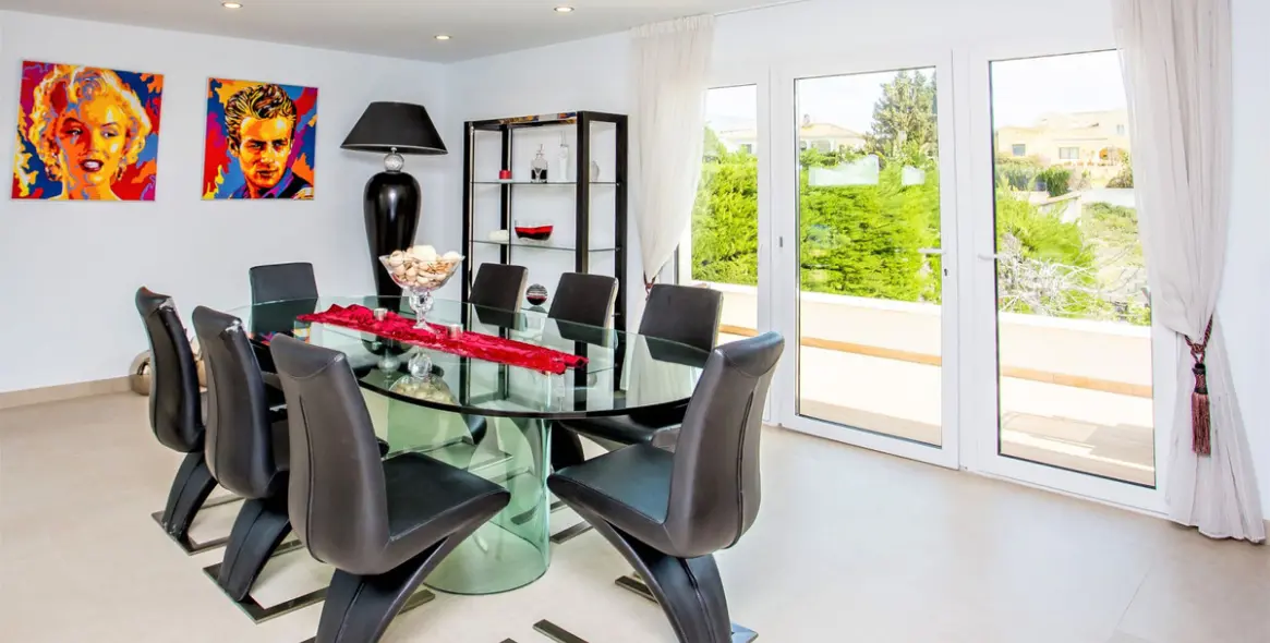 Venta de villa independiente en San Pedro de Alcántara 5