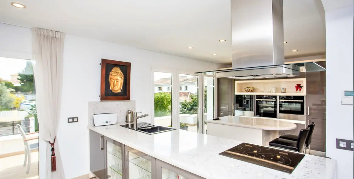 Venta de villa independiente en San Pedro de Alcántara 7