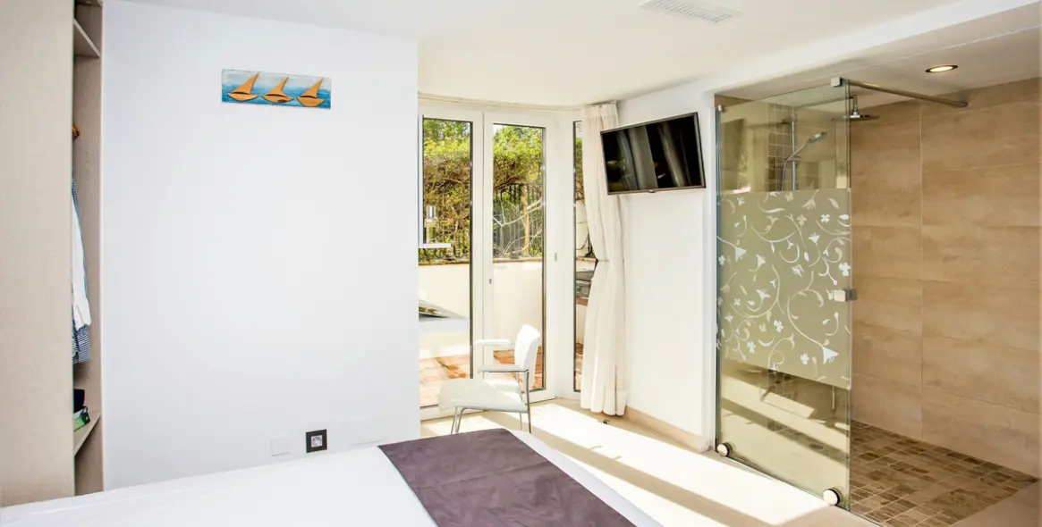 Venta de villa independiente en San Pedro de Alcántara 12