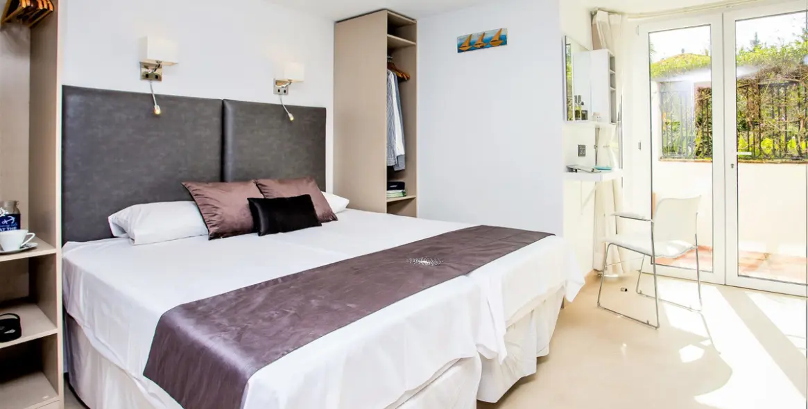 Venta de villa independiente en San Pedro de Alcántara 14