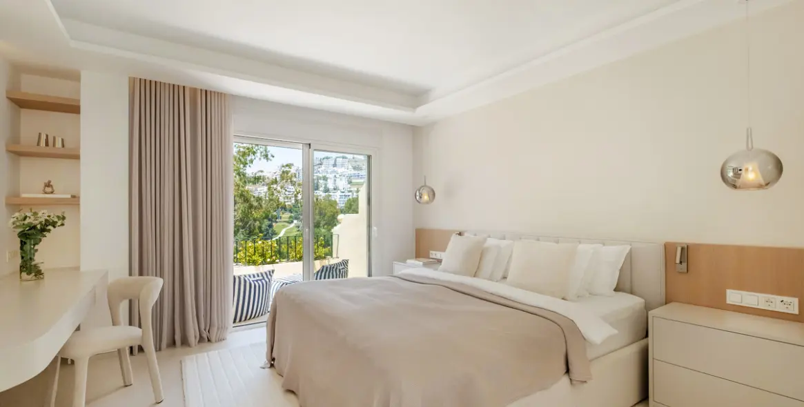 Продажа дома на две семьи в La Quinta 28
