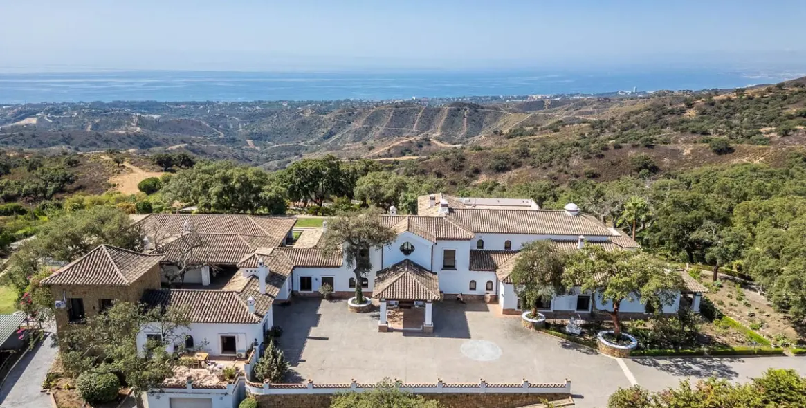 Venta de villa independiente en Ojén 1