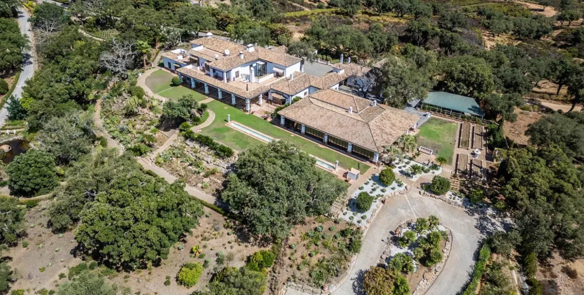 Venta de villa independiente en Ojén 2