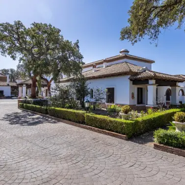 Venta de villa independiente en Ojén