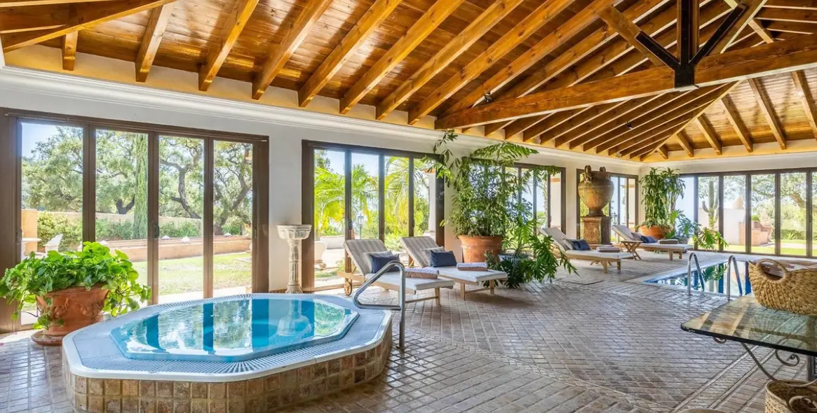 Venta de villa independiente en Ojén 4