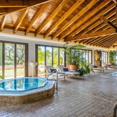 Venta de villa independiente en Ojén