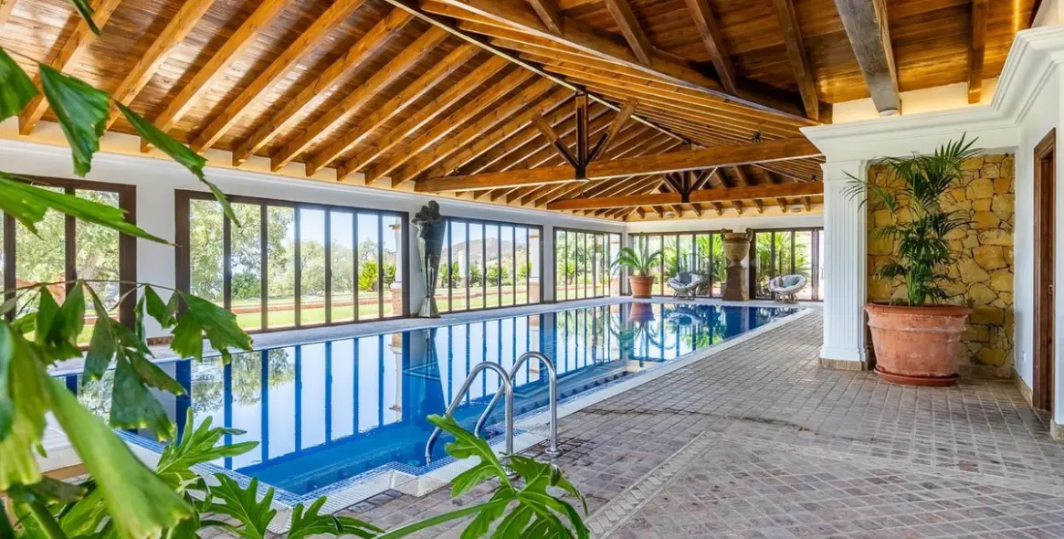 Venta de villa independiente en Ojén 5