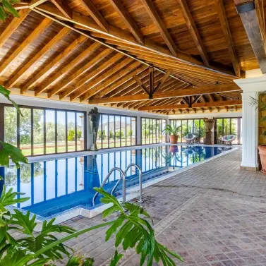 Venta de villa independiente en Ojén