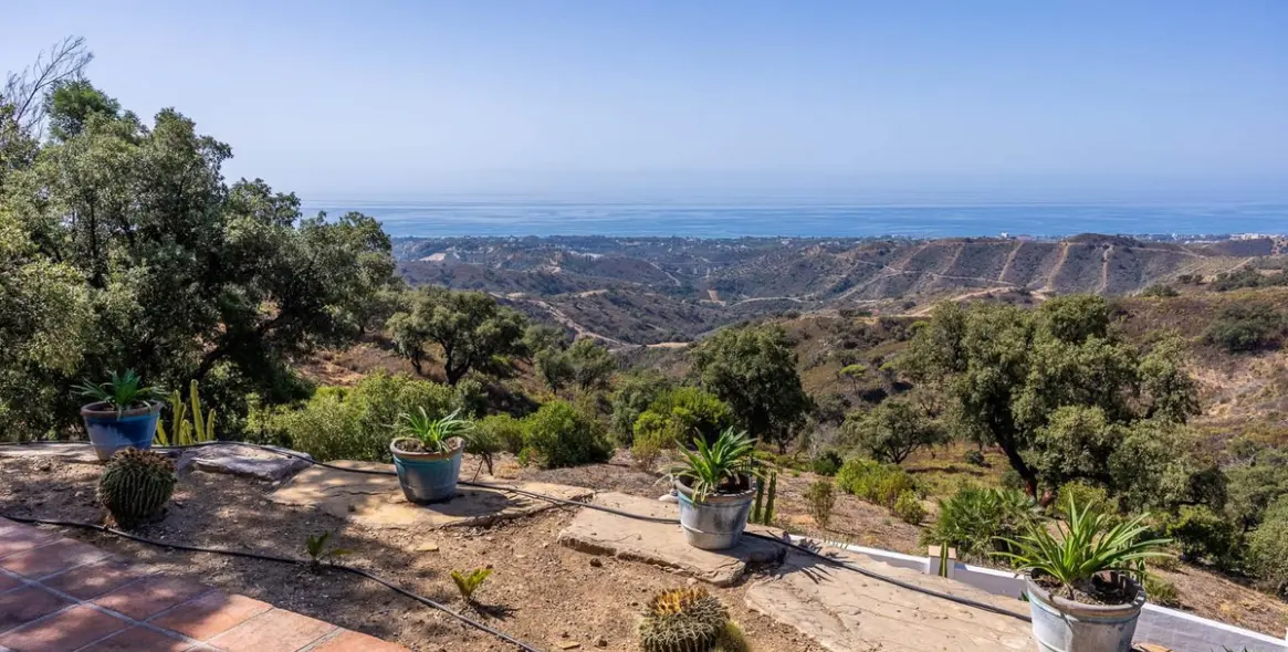 Venta de villa independiente en Ojén 11