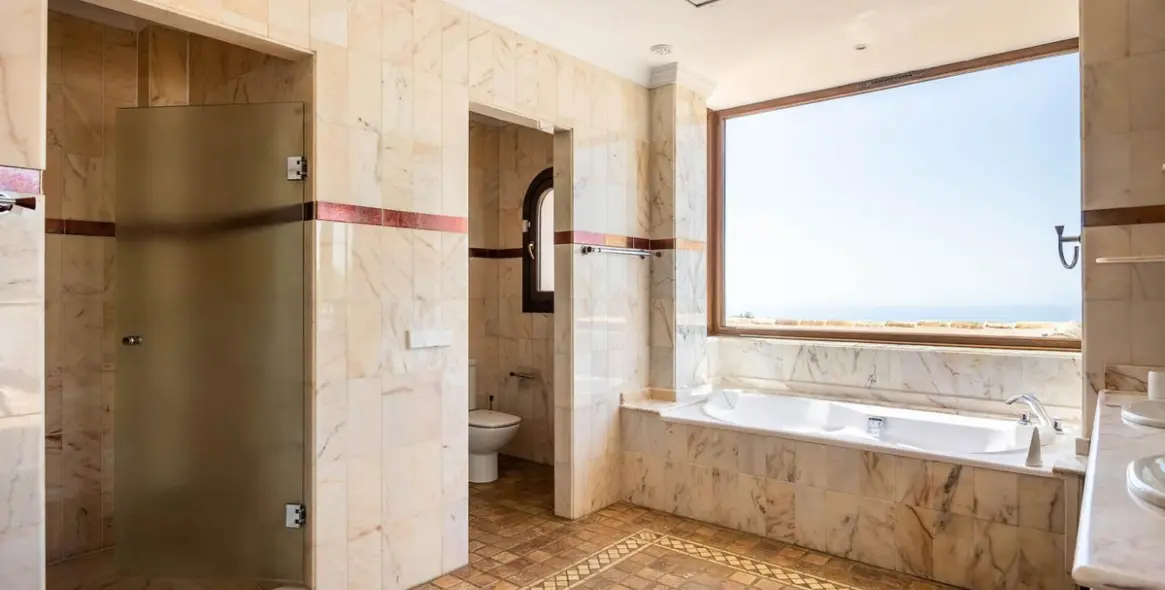 Venta de villa independiente en Ojén 22