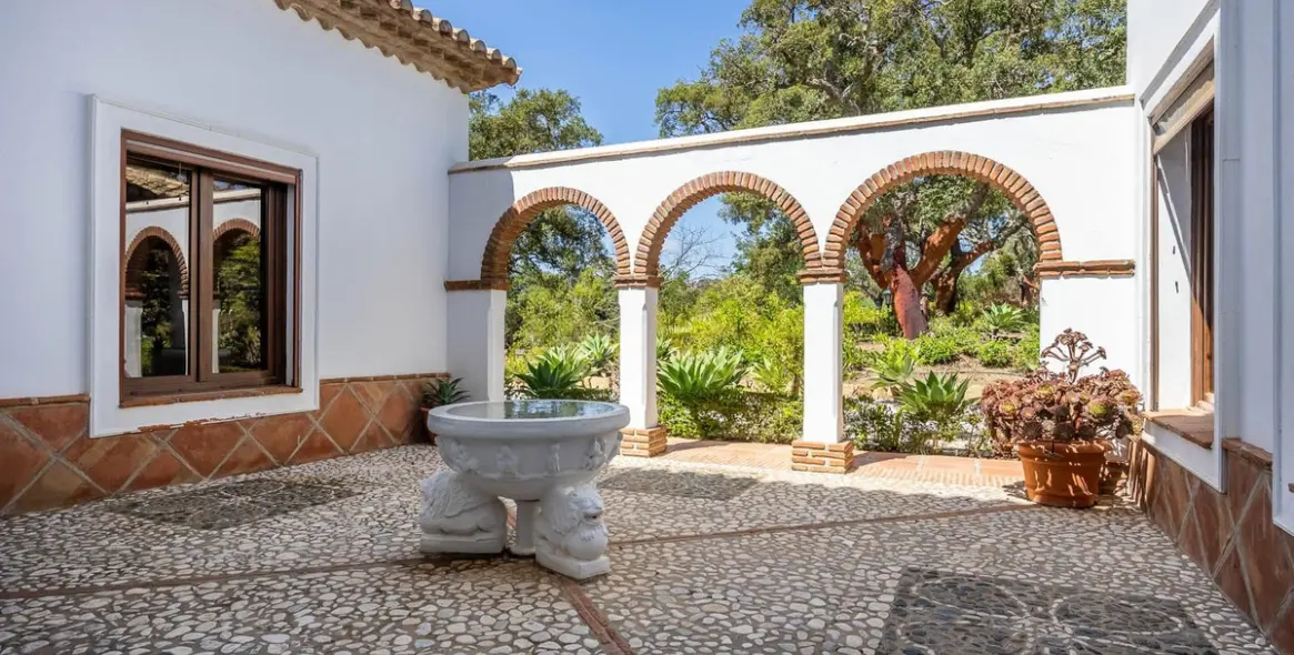 Venta de villa independiente en Ojén 24