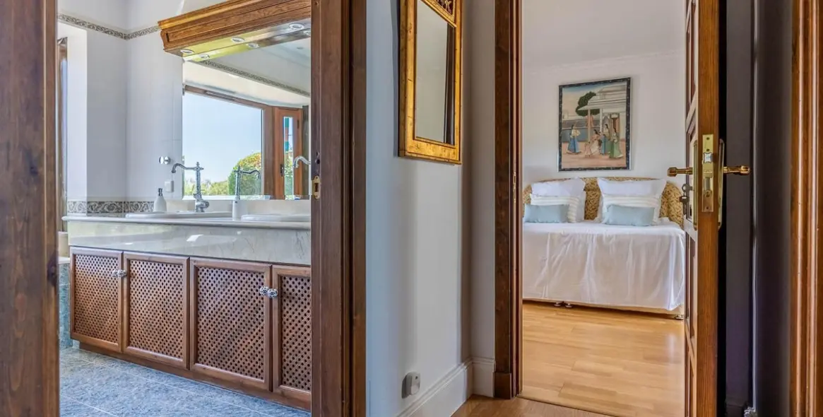 Venta de villa independiente en Ojén 43
