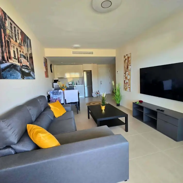 Sale of ground floor apartment in Estepona