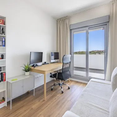 Продажа апартаментов на первом этаже в Estepona