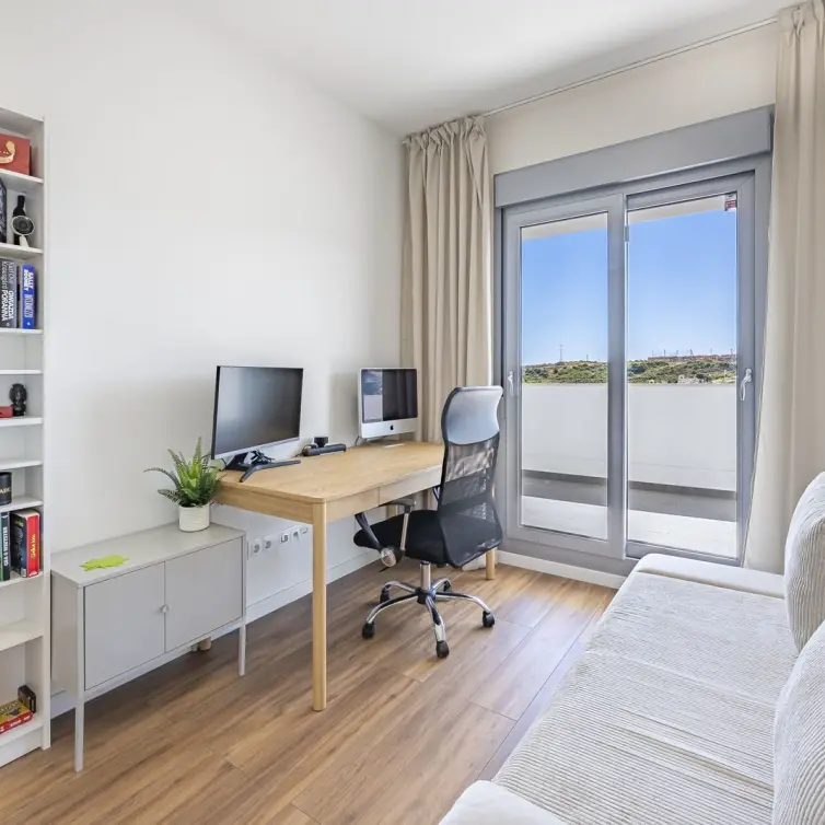 Sale of ground floor apartment in Estepona