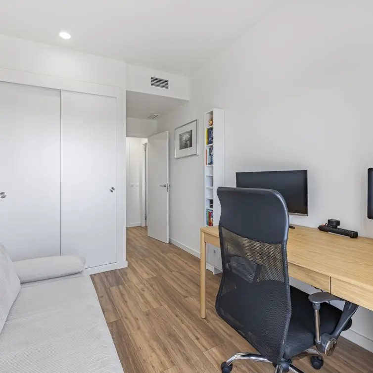 Sale of ground floor apartment in Estepona