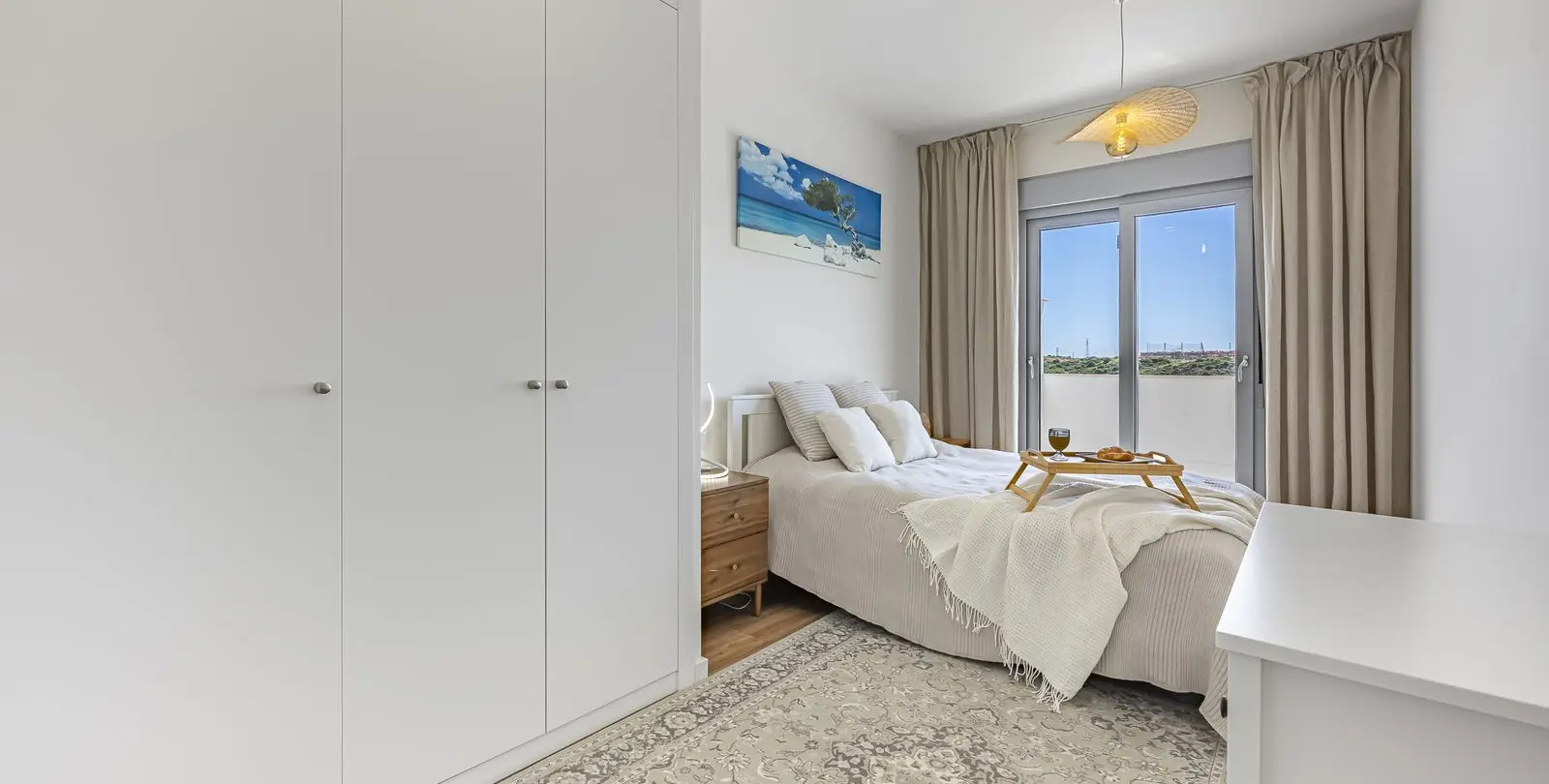 Sale of ground floor apartment in Estepona 13