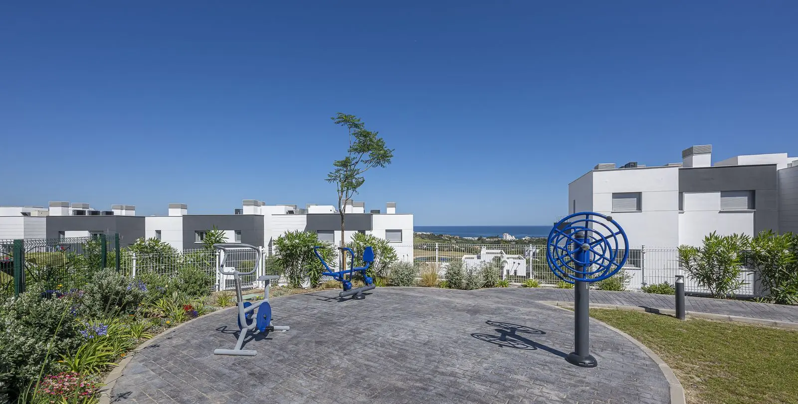Sale of ground floor apartment in Estepona 22