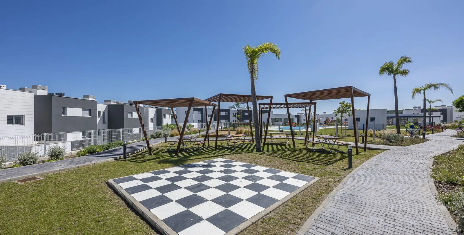 Sale of ground floor apartment in Estepona 23