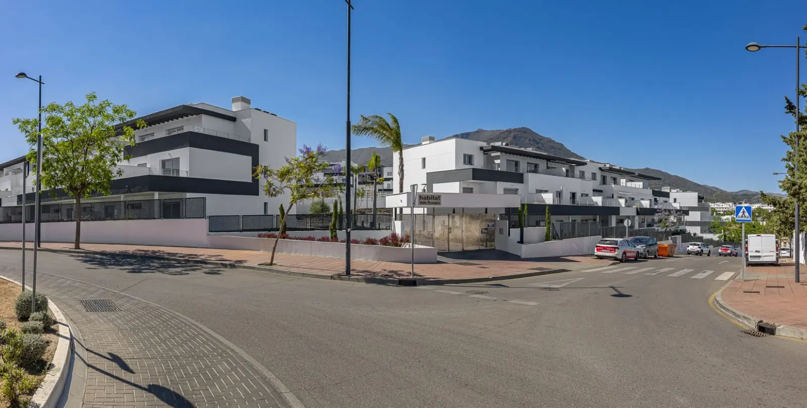 Sale of ground floor apartment in Estepona 26