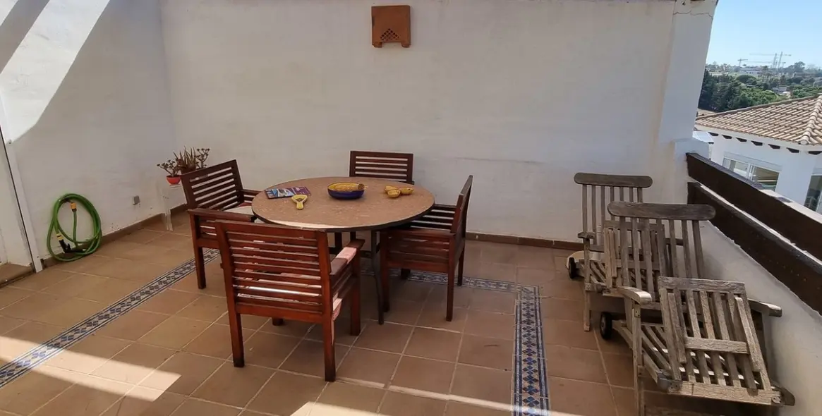 Sale of penthouse in Selwo 6
