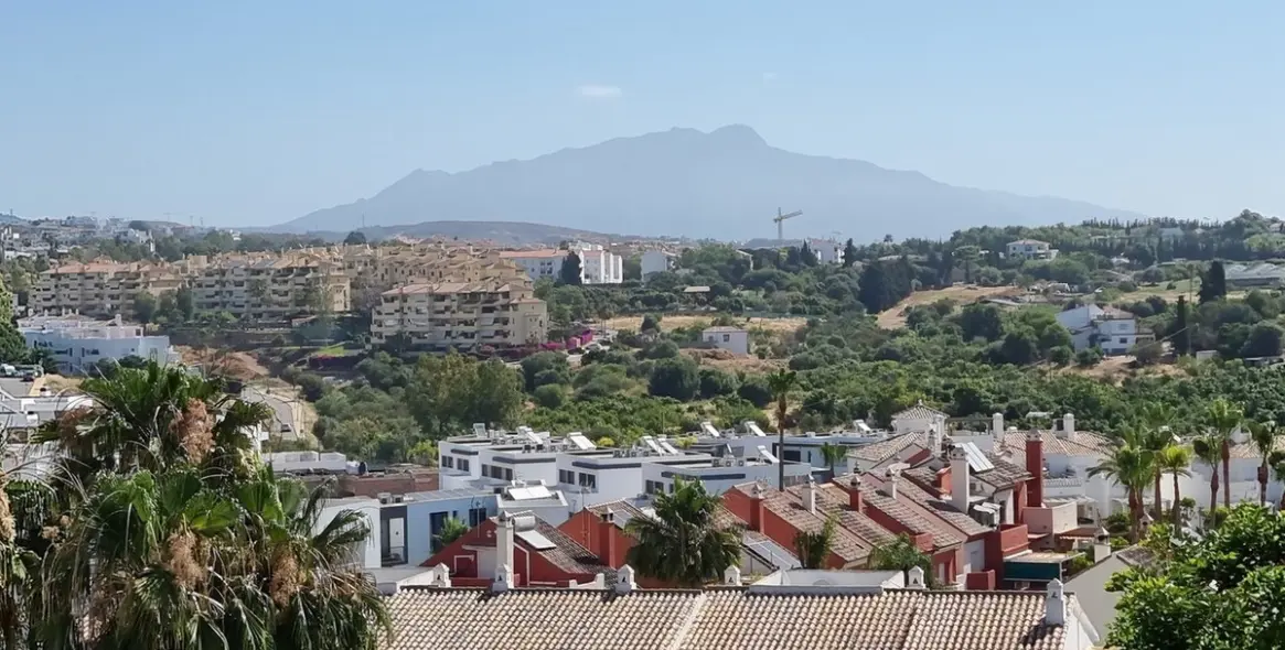 Sale of penthouse in Selwo 13